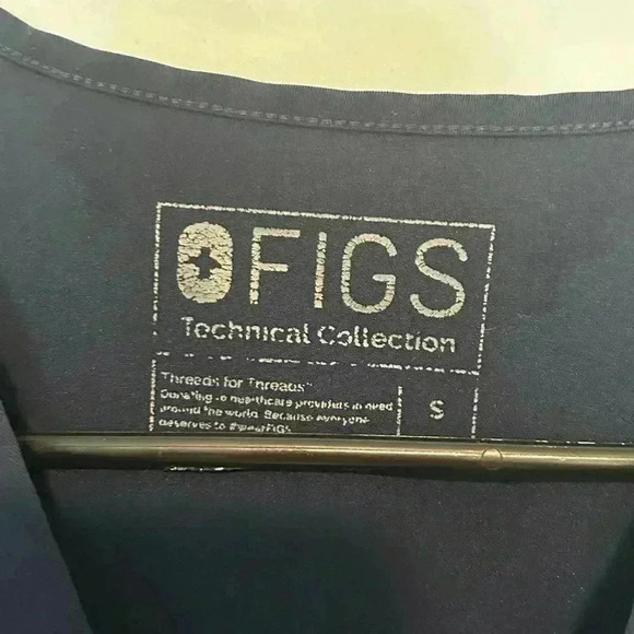 FIGS Technical Collection Womens Casma Three Pocket Scrub Top Navy Blue Size S - Picture 5 of 5